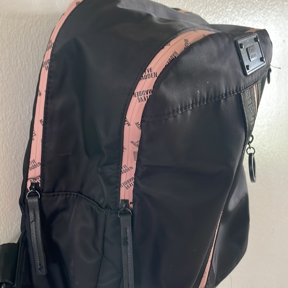Steve Madden backpack - Picture 3 of 9